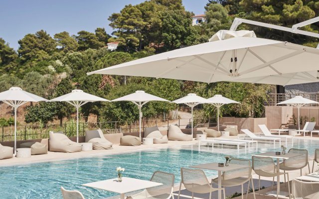 Radisson Resort Plaza Skiathos