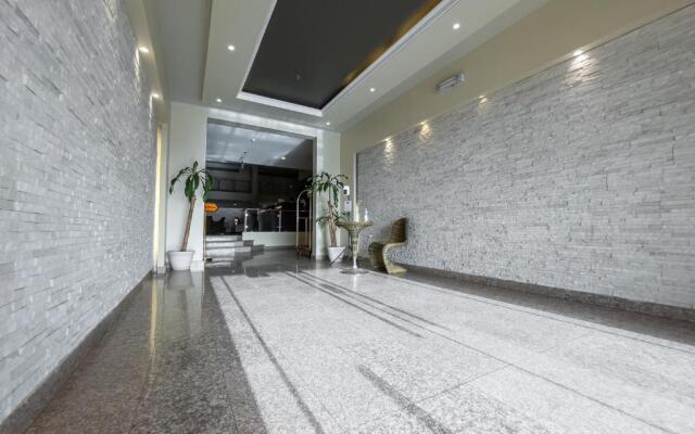 Sand Beach Suites(Families only)