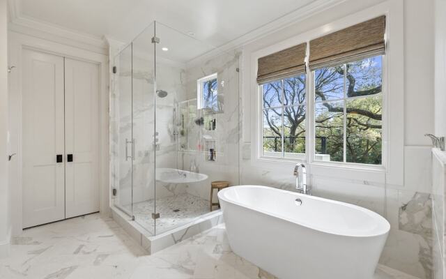 The Above Signature Estate 5 Bedroom Estate