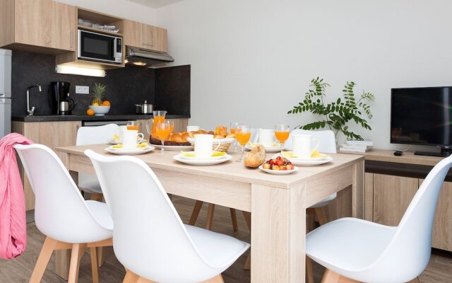 Beautiful house with dishwasher, on a special peninsula