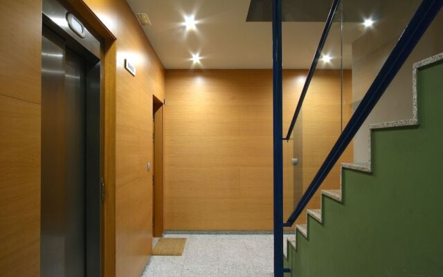 Mazi Apartments Downtown