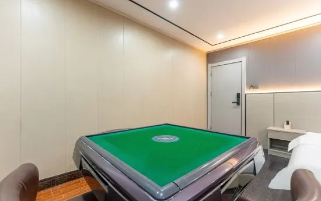 Nanchang Yiman Hotel (Qingshan Lake Wanda Plaza store)