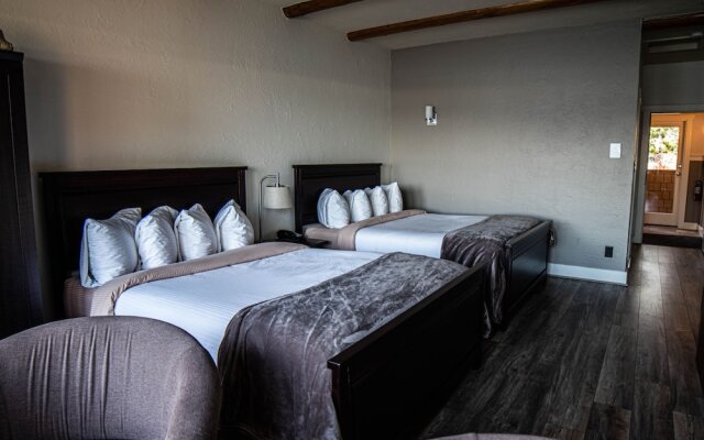 Galiano Oceanfront Inn & Spa