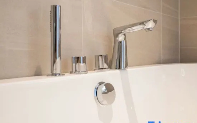Lavande Hotel (Zhoukou Huaiyang Dinosaur Happy World Service Center) – Bathroom – Zhoukou