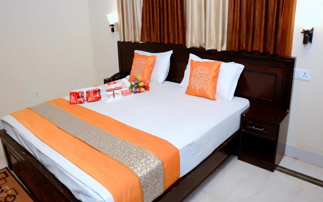 OYO 2028 Hotel Coral's Inn