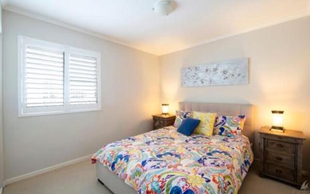 Beachside 4 With Airconditioning And Spa Bath