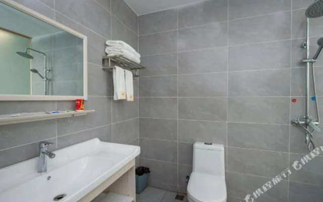 Kunming Haolong Business Hotel