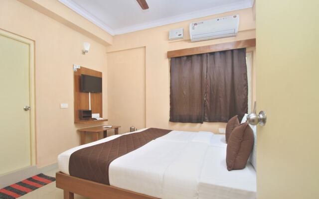 OYO 23743 Hotel Nash Inn