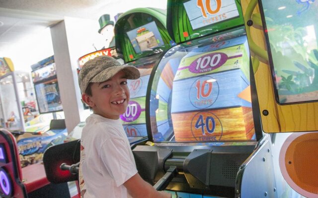 Crown Reef Beach Resort and Waterpark