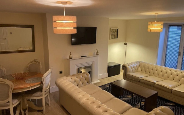 Beach House Courtyard 1 bed