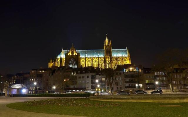 Mignon Studio au coeur de Metz (unenuitametz)