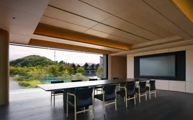 The Lucid Resort Deqing