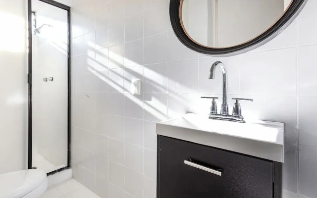 Stylish 2BR in Roma - Parking- Wifi- Sleeps 6