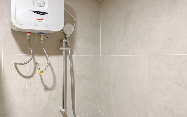 Wooden Accent Studio Apartment At Pollux Chadstone