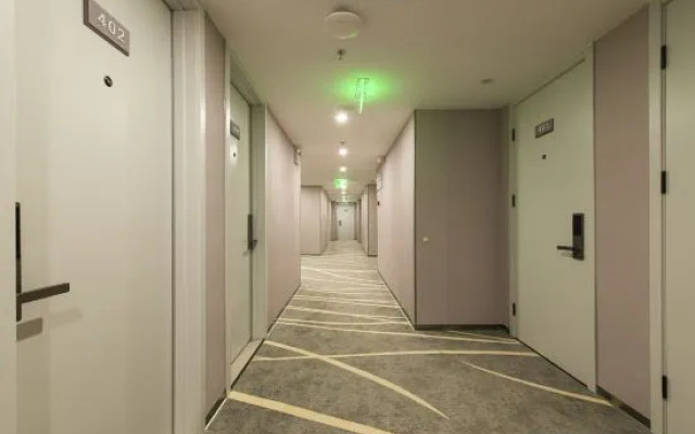 Homeinn Ripple Yun Hotel (Beijing Tsinghua Chang Gung Hospital Tiantongyuan East Subway Station)