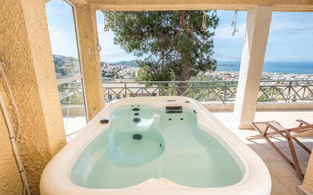 Luxury Home With Jacuzzi and Spectacular Sea Views for 8 Guests