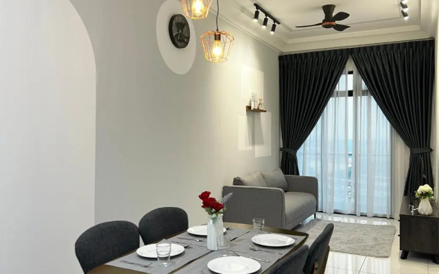 JB Staycation next to Paradigm Mall JB