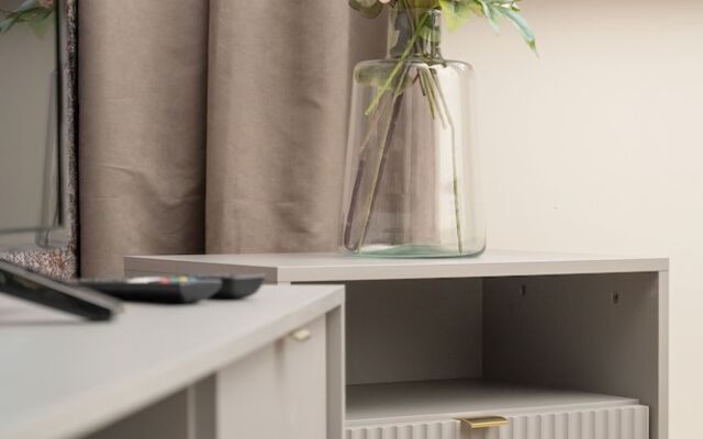 Zielińskiego Apartment by Renters
