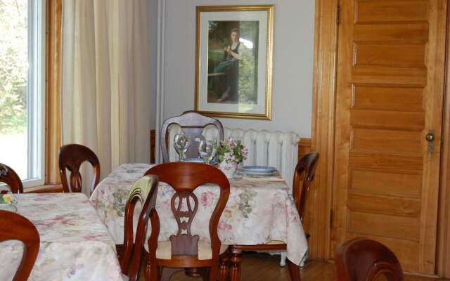 Terra Bella by the Shore