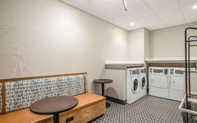 Homewood Suites by Hilton Toledo Downtown
