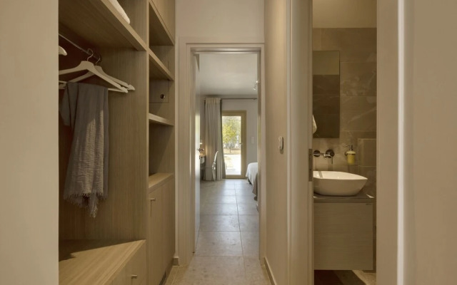 Aura Loutraki Villa
