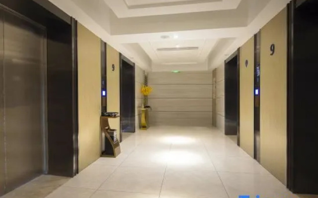 Kyriad Hotel (Foshan Xiqiao Mountain Guangdong Impressions)