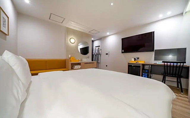 Busan Guseodong Hotel Button