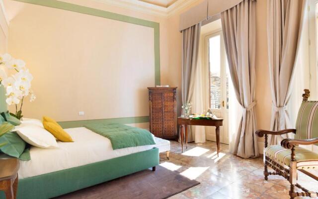 Luxury Bed and Breakfast Cerretani Palace