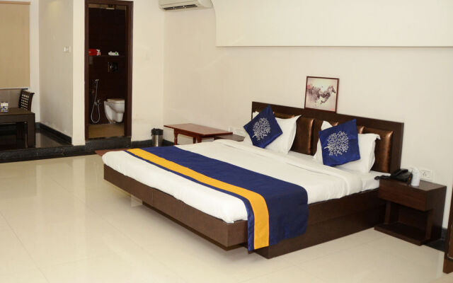 OYO Premium Swaroop Nagar