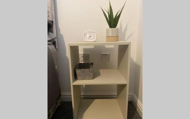 The Onyx Suite - 1 Bed apartment w/ free parking