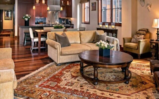 Platinum Vail Solaris 3 Bedroom Vacation Rental Set at the Base of the Mountain Just Steps From the Gondola