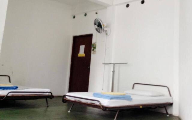 Cathay Guesthouse Hat Yai
