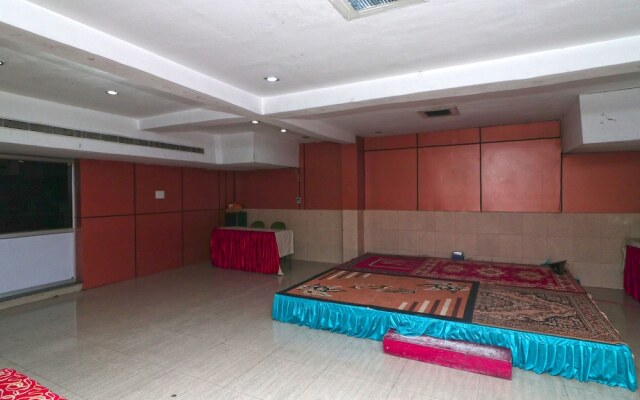 OYO 4122 Amanda Hotel