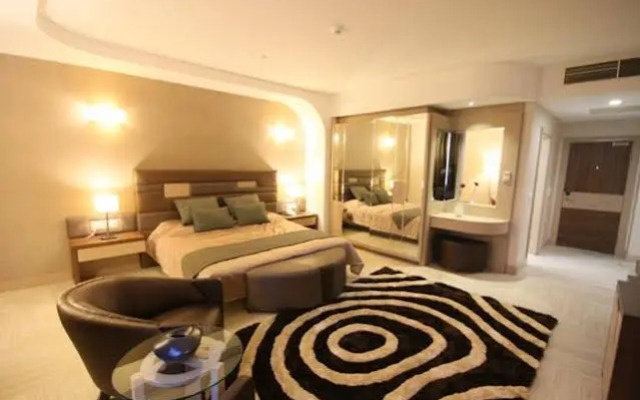 Titanic Hotel & Spa