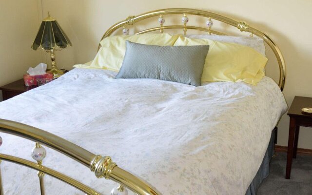 Gemstone Guest House and B&B