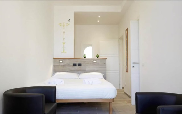 Raffaela's Suite & Rooms