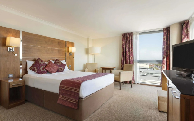 Waterfront Southport Hotel