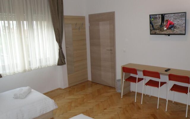 Sweet Dreams Rooms and Apartments Postojna