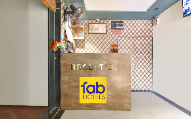 OYO Flagship 70029 Nidhivan Hotel And Rooms