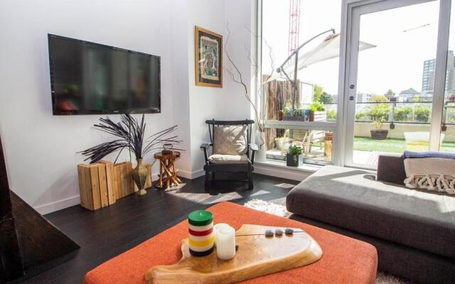 Historic Hudson 2 Bed - 28 Day Min