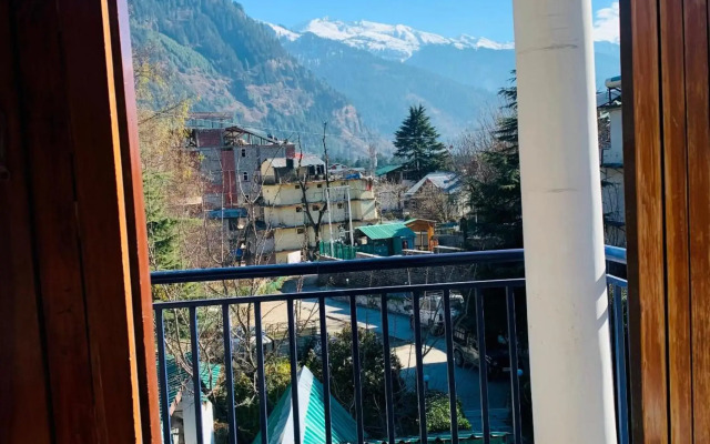 Tourist Hotel