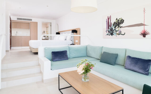 Plus Fariones Suite Hotel