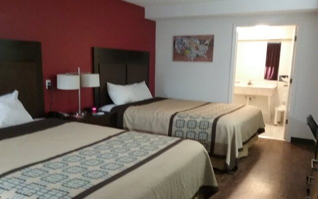 Econo Lodge near the Blue Ridge Parkway I-77