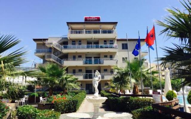 Godija Hotel & Suites