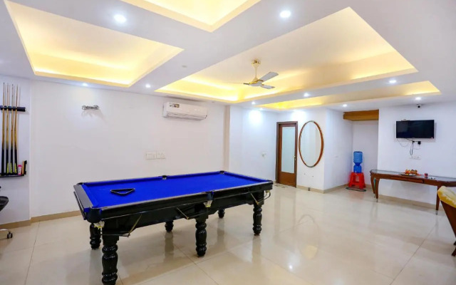 FabExpress Taj Home Stay