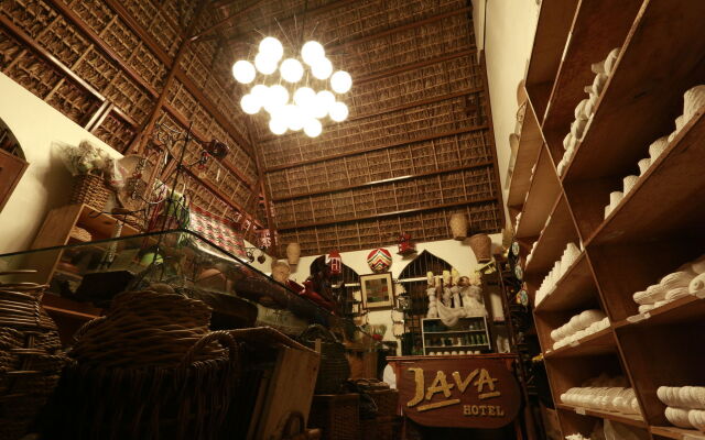 Java Hotel