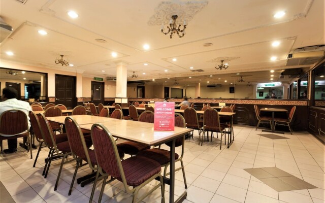 ZEN Rooms Basic Near KTM Sentul