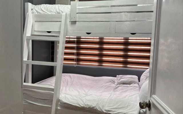 Western Style 2 bedroom in Rizal