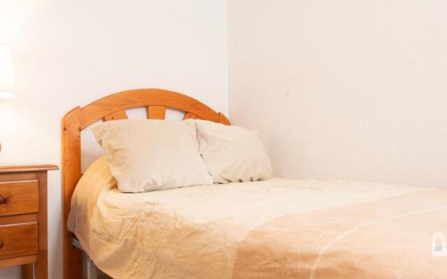 Tranquil Terraced House, Conil Center. Sleeps 4