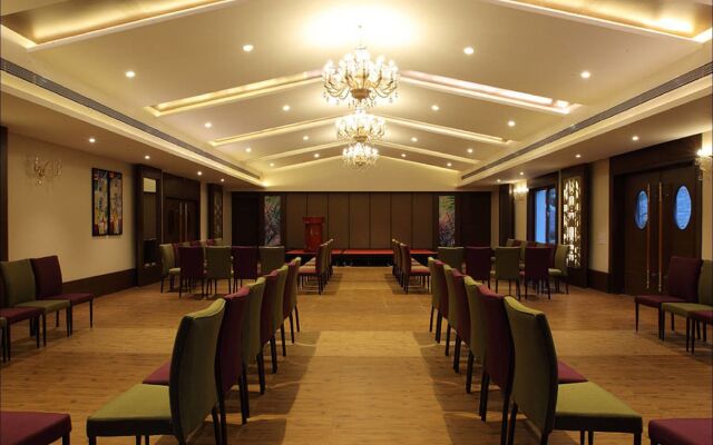 Purple Palms Resort & Spa